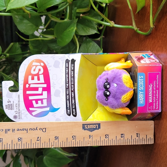 SPIDER 🕷 FUN Yellies Harry Scoots Yell voice motion action Surprise movements. - Picture 6 of 6